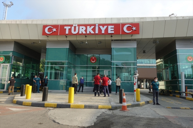 Sarp'tan 5 ayda 1 milyon 55 bin 213 kişi geçti